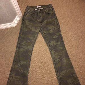 Cropped camouflage flare jeans